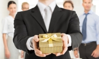 Особенности выбора корпоративных подарков