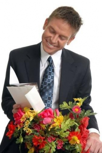 Как дарить цветы мужчине на юбилей?