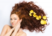 Уход за волосами: какие средства являются обязательными для использования?