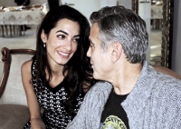 Амаль и Джордж Клуни отпраздновали Бумажную свадьбу