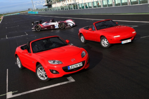 Mazda MX-5 отмечает юбилей